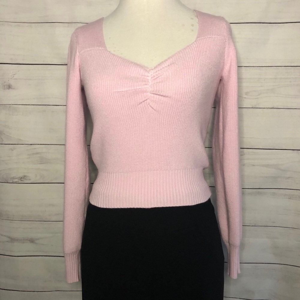 ASTR pink cropped sweater size small